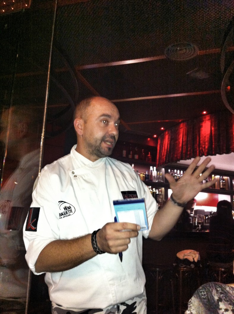 César recomendándonos 