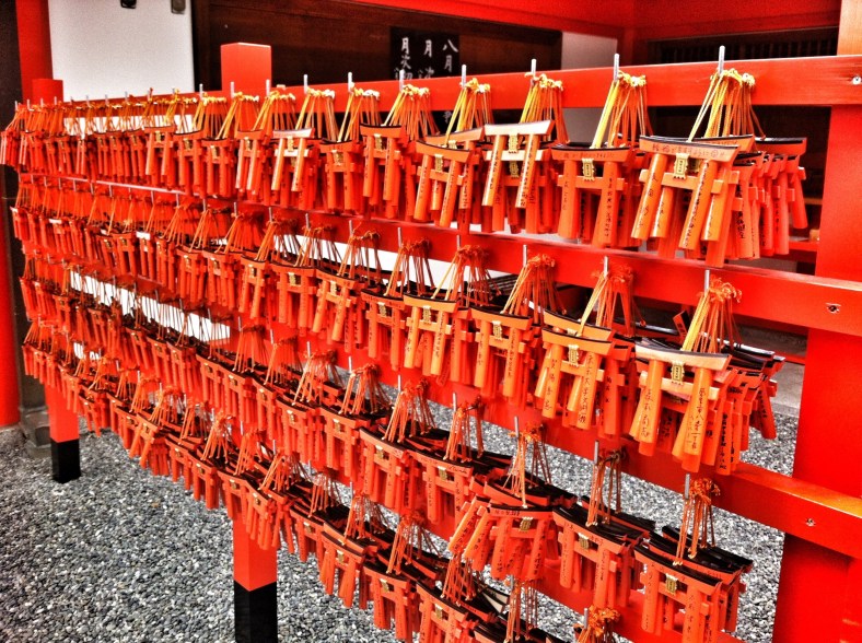 Los famosos torii rojos de los templos