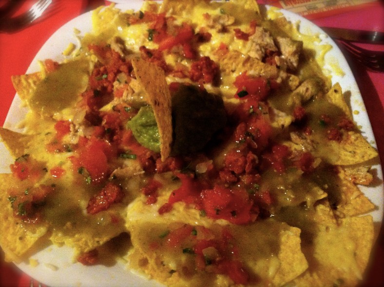 Nachos con mucho queso