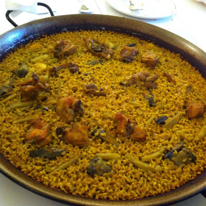 Paella valenciana con mucho mucho socarrat