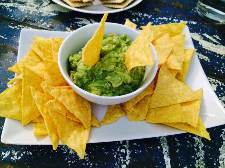 Guacamole con nachos