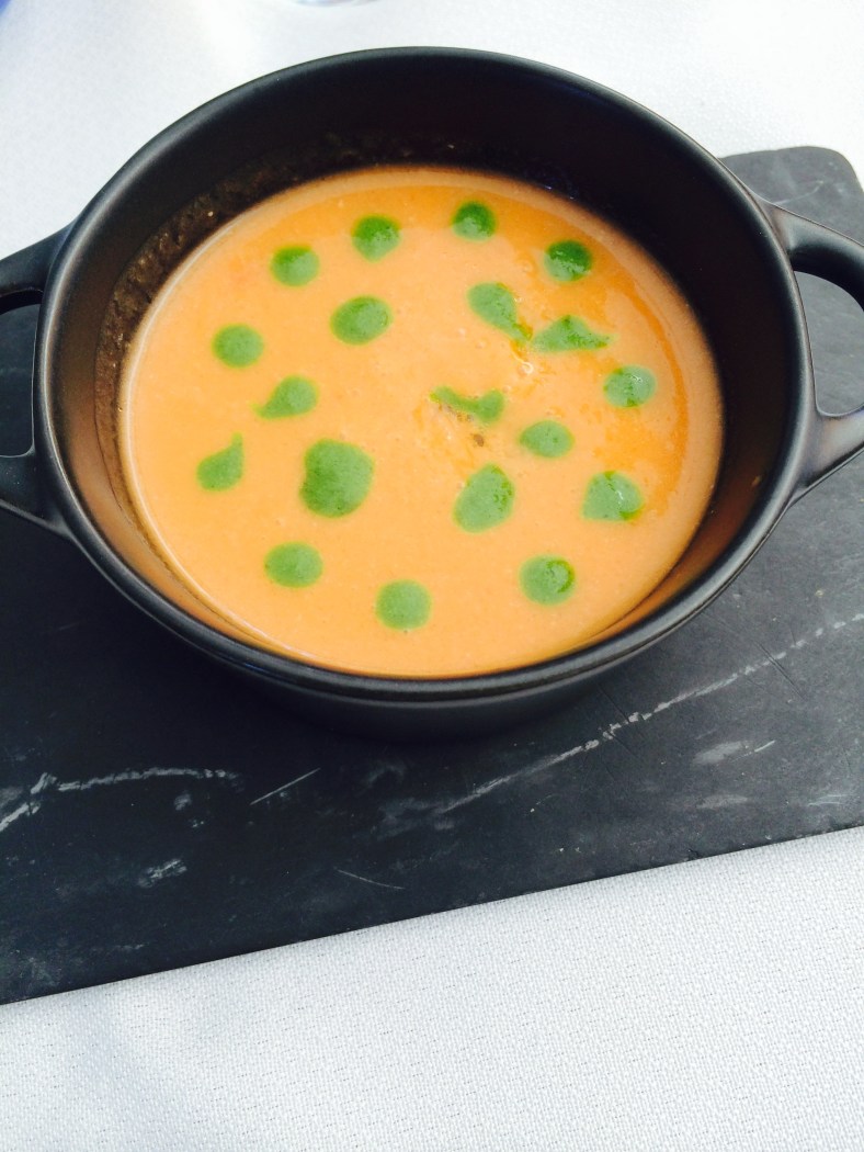 Sopa fría de tomate con plátano