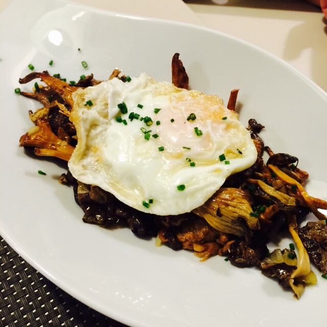 Mix de setas con huevos