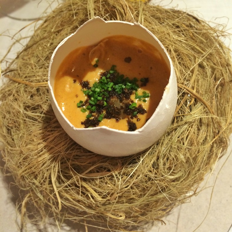 Huevo de oca con sorpresa