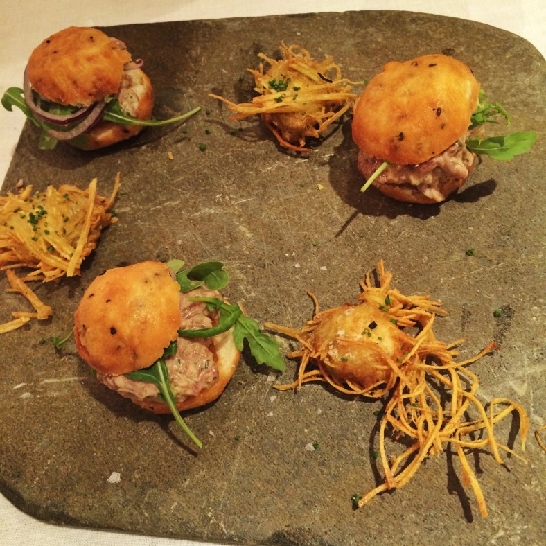 Su versión del steak tartar