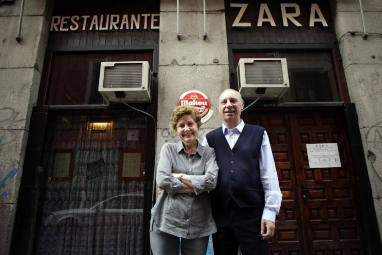 Foto tomada de El País: Inés y Jorge, los dueños del restaurante cubano Zara