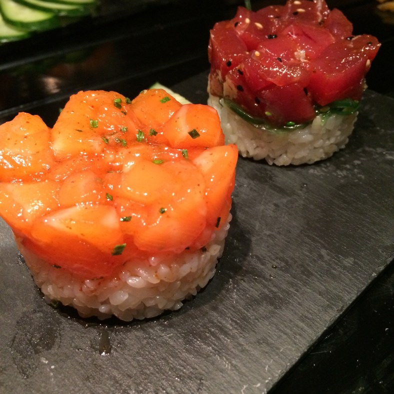 Tartar de salmón y de spicy tuna