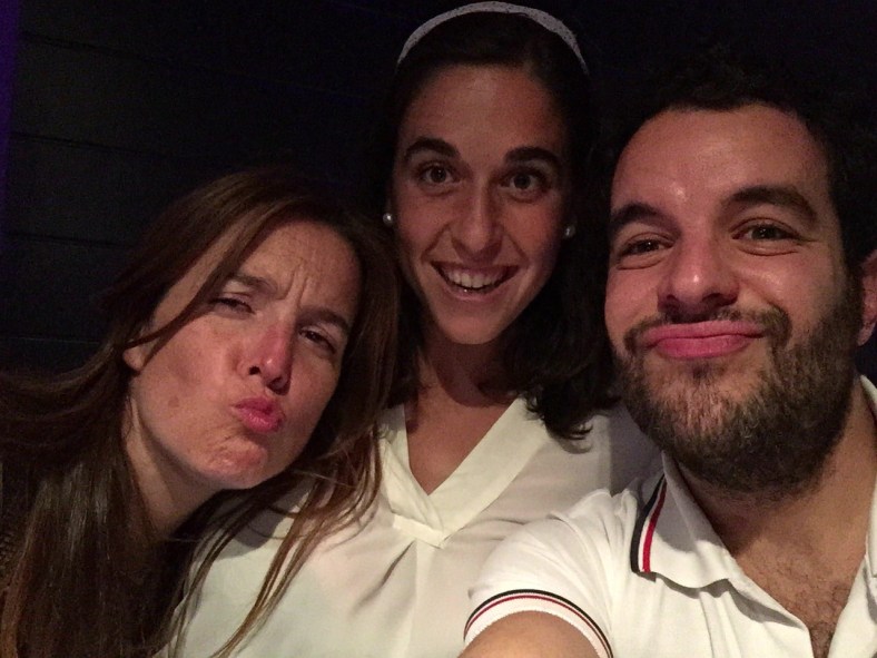 El trío calavera: Chefi, la que escribe y Guille