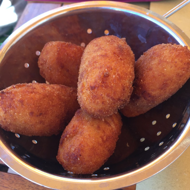 Croquetas de pollo y jamón