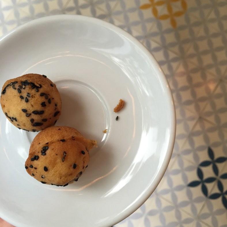 Blanchi balls, para acompañar el café