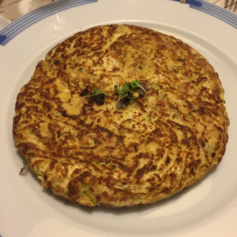 Tortilla campera con lomos de atún