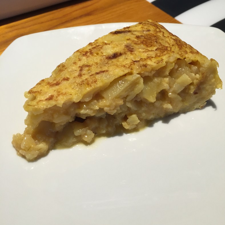 Pinchito de tortilla poco cuajado