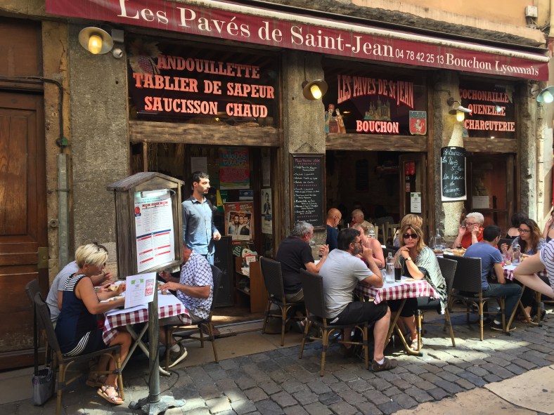 Típico bouchon de la parte vieja de Lyon